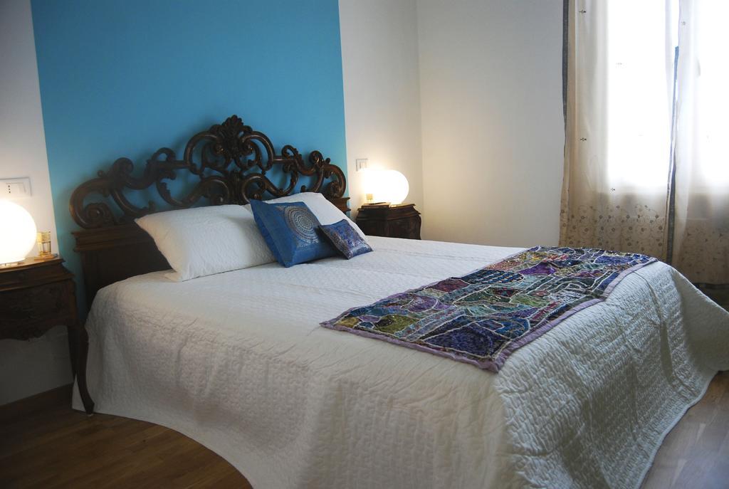 Laxmi Guesthouse B&B Gênes Extérieur photo